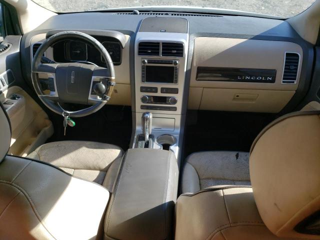 2LMDU88C39BJ12399 - 2009 LINCOLN MKX CREAM photo 8