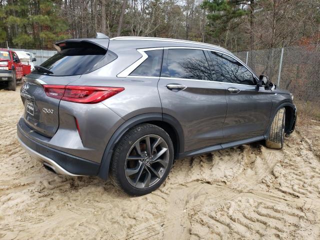 3PCAJ5M34KF137546 - 2019 INFINITI QX50 ESSENTIAL GRAY photo 3