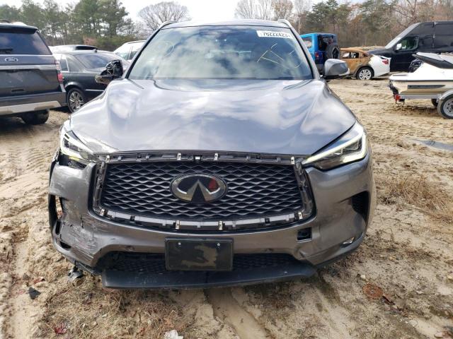 3PCAJ5M34KF137546 - 2019 INFINITI QX50 ESSENTIAL GRAY photo 5