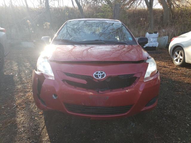 JTDBT923881268361 - 2008 TOYOTA YARIS RED photo 5