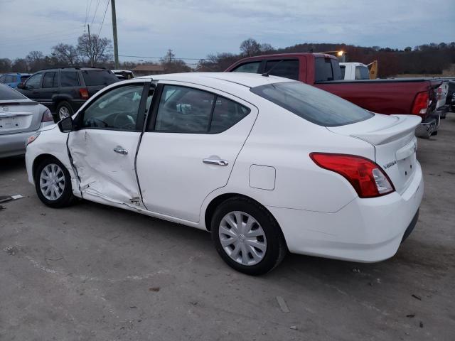 3N1CN7AP7JL862206 - 2018 NISSAN VERSA S WHITE photo 2