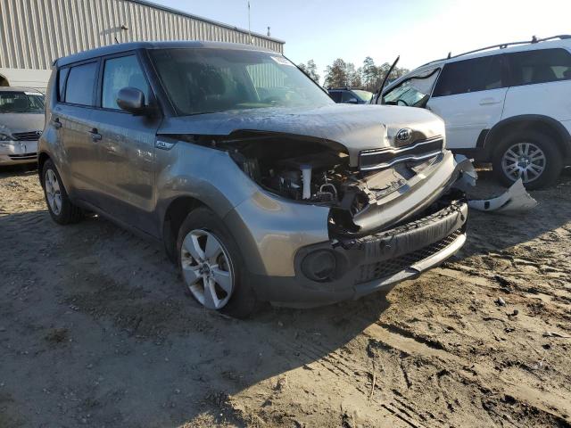 KNDJN2A29K7699124 - 2019 KIA SOUL SILVER photo 4