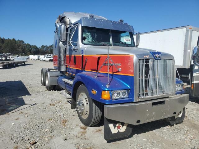 5CKRDDXJ11C100370 - 2001 WESTERN STAR/AUTO CAR CONVENTION 5900 BLUE photo 1