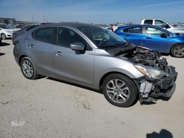 3MYDLBZV5GY107890 - 2016 TOYOTA SCION IA SILVER photo 4