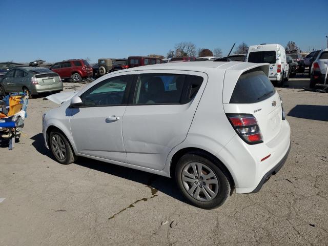 1G1JG6SH4H4145495 - 2017 CHEVROLET SONIC WHITE photo 2