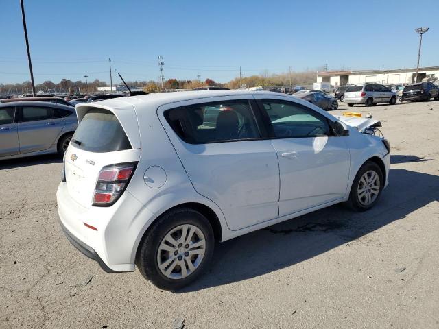 1G1JG6SH4H4145495 - 2017 CHEVROLET SONIC WHITE photo 3