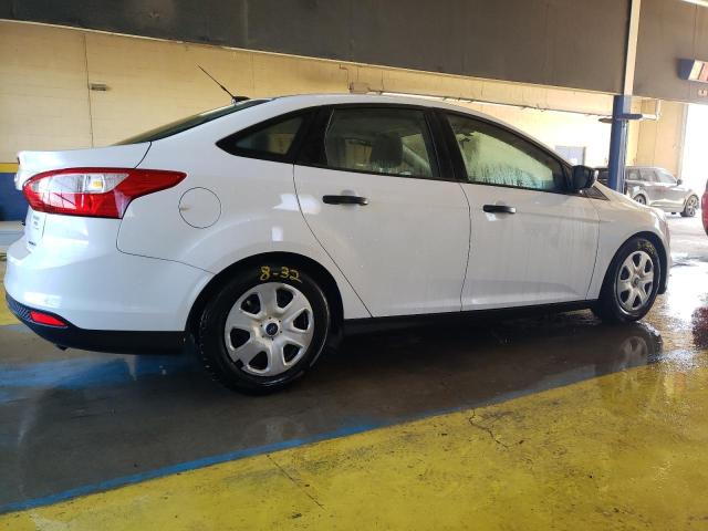 1FADP3E25EL133499 - 2014 FORD FOCUS S WHITE photo 3