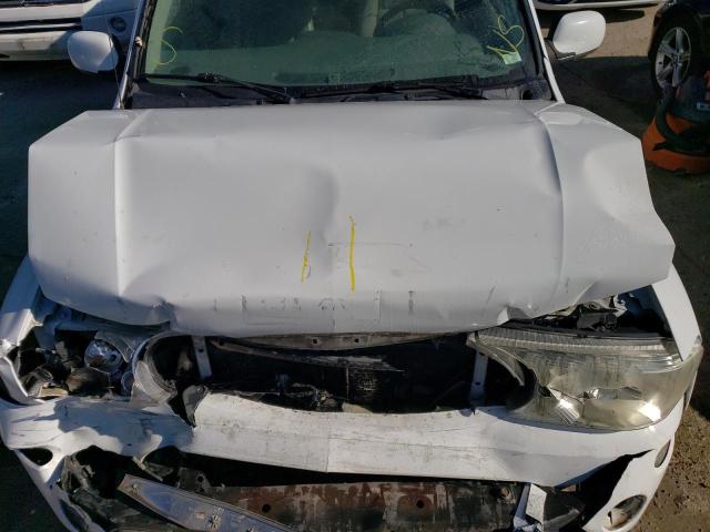 5GADT13S762303061 - 2006 BUICK RAINIER CXL WHITE photo 12