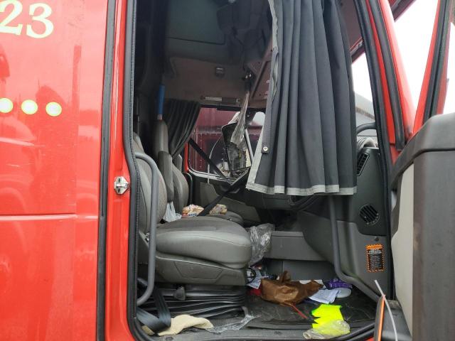 4V4NC9EH0PN606951 - 2023 VOLVO VN VNL RED photo 5