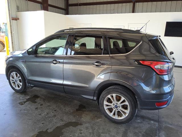 1FMCU0GD9JUB76576 - 2018 FORD ESCAPE SE GRAY photo 2