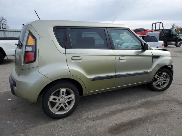 KNDJT2A2XA7195184 - 2010 KIA SOUL + GREEN photo 3