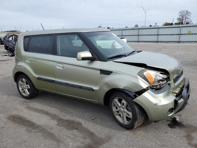 KNDJT2A2XA7195184 - 2010 KIA SOUL + GREEN photo 4