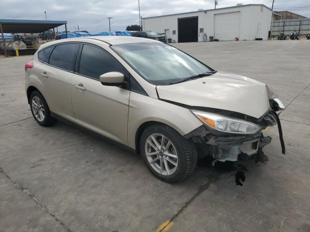 1FADP3K29JL260903 - 2018 FORD FOCUS SE GOLD photo 4