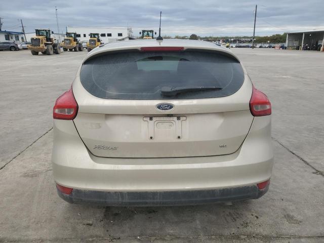 1FADP3K29JL260903 - 2018 FORD FOCUS SE GOLD photo 6