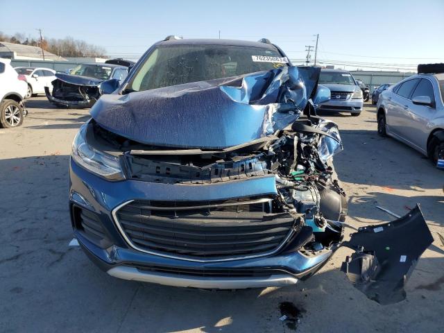 3GNCJPSB5KL390933 - 2019 CHEVROLET TRAX 1LT BLUE photo 5