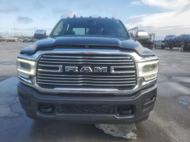 3C6UR5FJ0NG325536 - 2022 RAM 2500 LARAMIE GRAY photo 5