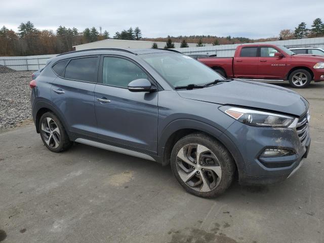 KM8J3CA27JU681700 - 2018 HYUNDAI TUCSON VALUE GRAY photo 4