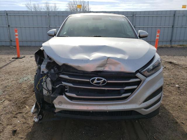 KM8J2CA41JU693197 - 2018 HYUNDAI TUCSON SE SILVER photo 5