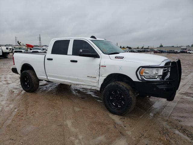 3C6UR5CJ3NG125786 - 2022 RAM 2500 TRADESMAN WHITE photo 4