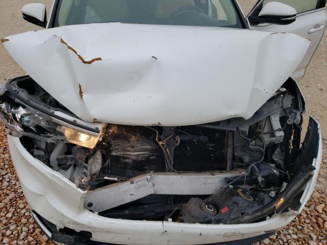 5TDKKRFH5GS140329 - 2016 TOYOTA HIGHLANDER XLE WHITE photo 12
