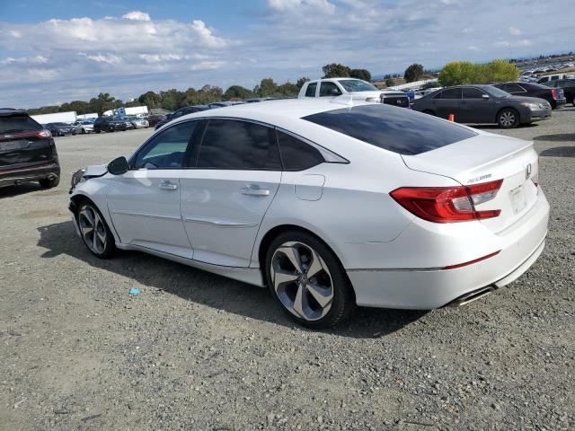 1HGCV1F91JA131011 - 2018 HONDA ACCORD TOURING WHITE photo 2