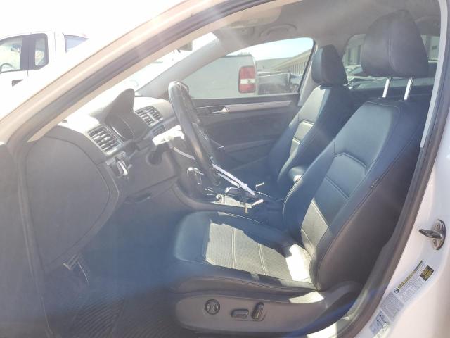 1VWDT7A33HC074773 - 2017 VOLKSWAGEN PASSAT R-LINE أبيض صورة 7