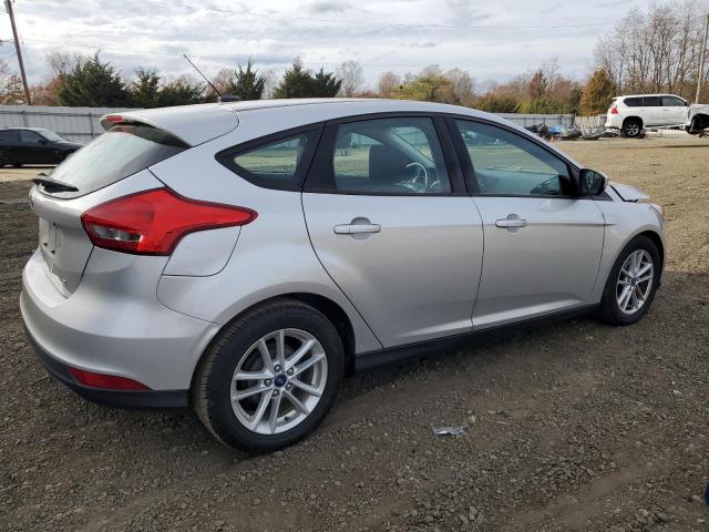 1FADP3K24JL315287 - 2018 FORD FOCUS SE SILVER photo 3