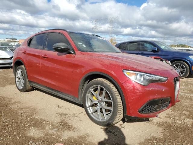 ZASFAKNN9J7B86127 - 2018 ALFA ROMEO STELVIO TI SPORT RED photo 4