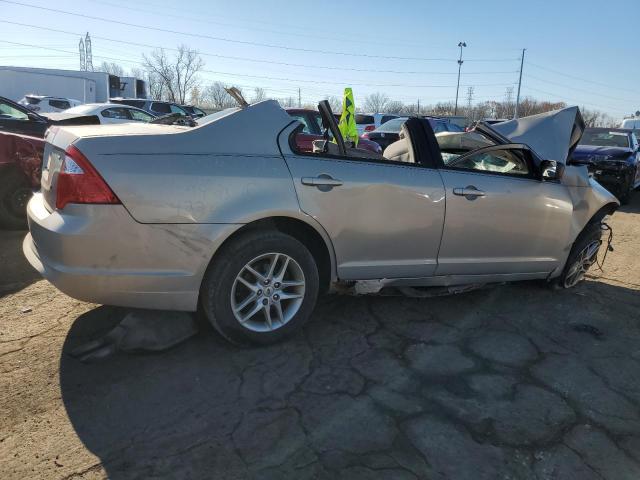 3FAHP0GA1AR422458 - 2010 FORD FUSION S BEIGE photo 3