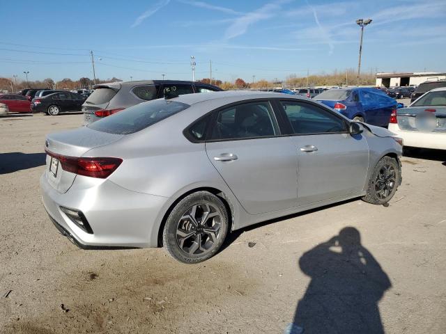 3KPF24AD9ME334893 - 2021 KIA FORTE FE GRAY photo 3