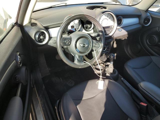 WMWSU3C51CT257075 - 2012 MINI COOPER WHITE photo 8