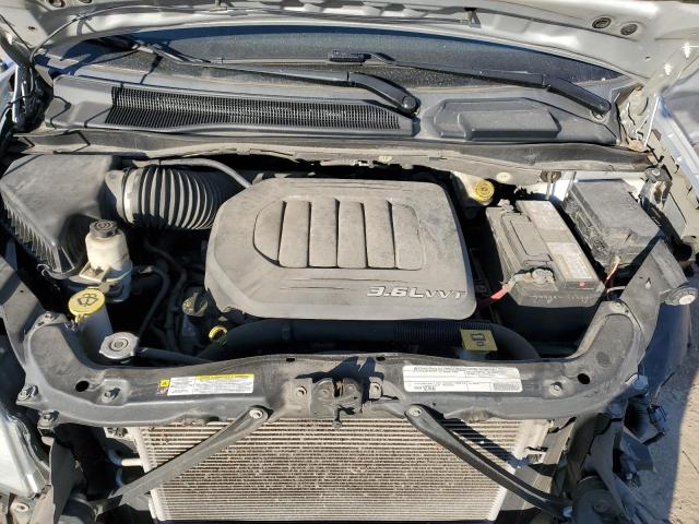 2A4RR8DG5BR704393 - 2011 CHRYSLER TOWN & COU TOURING L SILVER photo 12