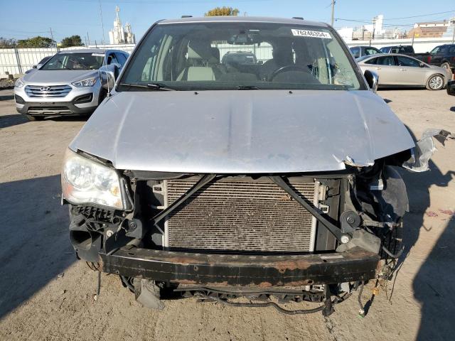 2A4RR8DG5BR704393 - 2011 CHRYSLER TOWN & COU TOURING L SILVER photo 5