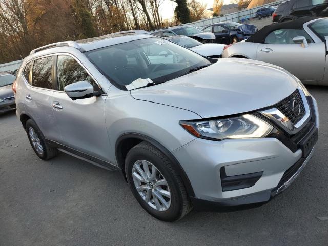 JN8AT2MVXJW351465 - 2018 NISSAN ROGUE S SILVER photo 4