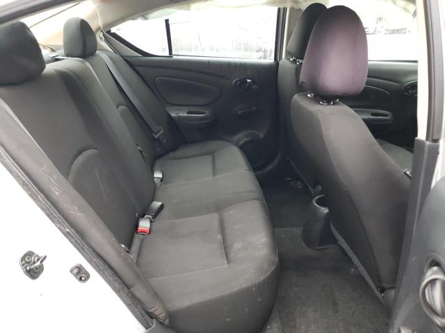 3N1CN7AP4KL861077 - 2019 NISSAN VERSA S SILVER photo 10