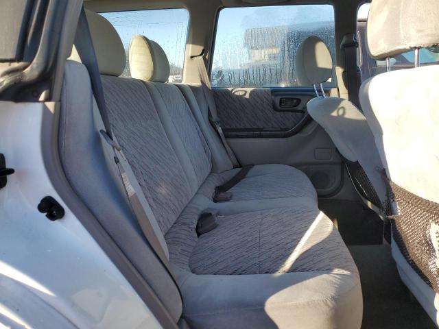 JF1SF6553YH703769 - 2000 SUBARU FORESTER S WHITE photo 10