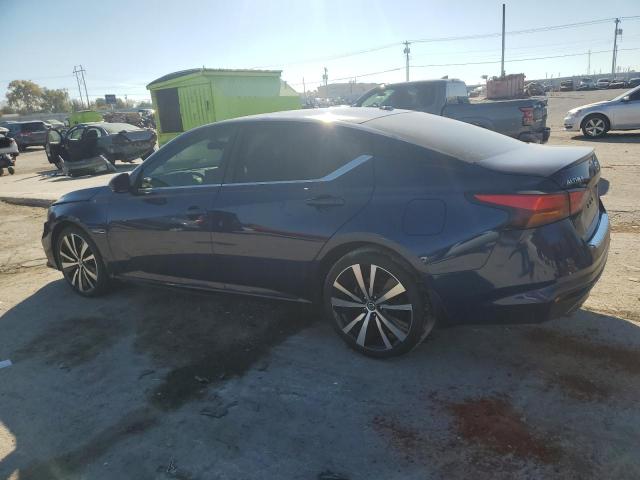 1N4BL4CV3MN338716 - 2021 NISSAN ALTIMA SR BLUE photo 2