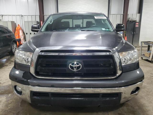 5TFUY5F1XBX190567 - 2011 TOYOTA TUNDRA DOUBLE CAB SR5 GRAY photo 5