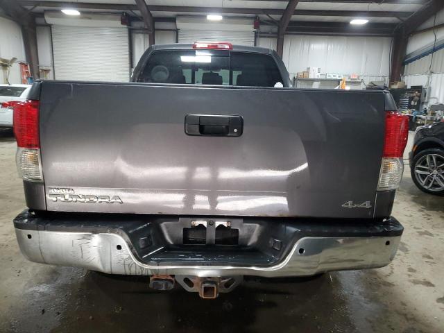 5TFUY5F1XBX190567 - 2011 TOYOTA TUNDRA DOUBLE CAB SR5 GRAY photo 6