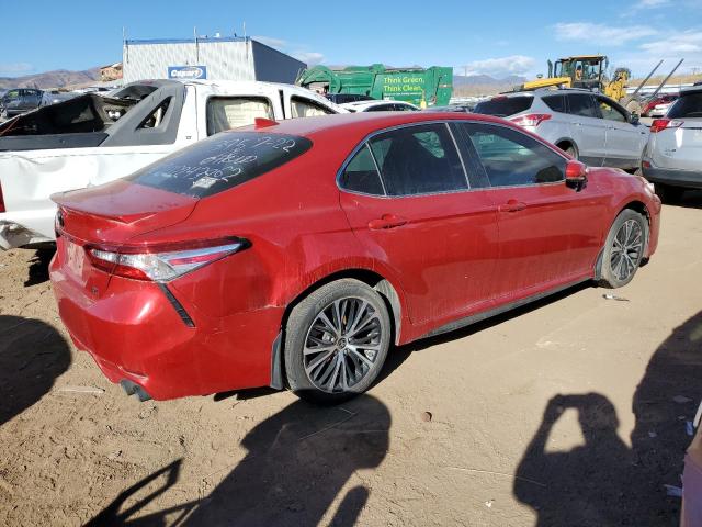 4T1G11AK8LU389349 - 2020 TOYOTA CAMRY SE RED photo 3