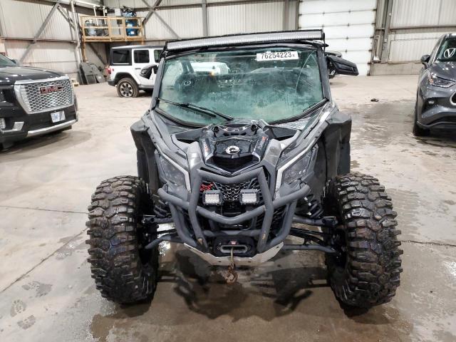 3JBVDAW44JK001580 - 2018 CAN-AM MAVERICK X DS TURBO R BLACK photo 2