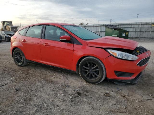 1FADP3K21GL276697 - 2016 FORD FOCUS SE RED photo 4