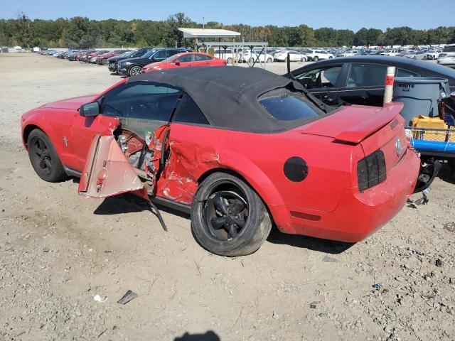 1ZVFT84N865261004 - 2006 FORD MUSTANG RED photo 2