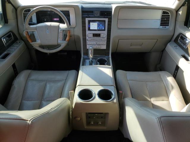 5LMFU28507LJ20134 - 2007 LINCOLN NAVIGATOR 银色 照片 8