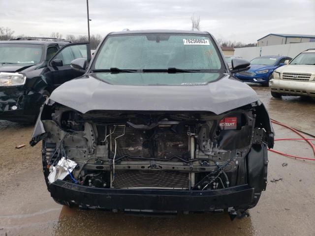 JTEBU5JR4H5465818 - 2017 TOYOTA 4RUNNER SR5/SR5 PREMIUM 灰色 照片 5