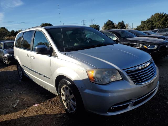2A4RR8DG4BR716552 - 2011 CHRYSLER TOWN & COU TOURING L SILVER photo 4