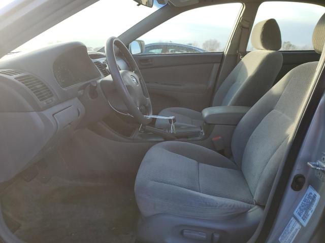 4T1BE32K52U629383 - 2002 TOYOTA CAMRY LE SILVER photo 7