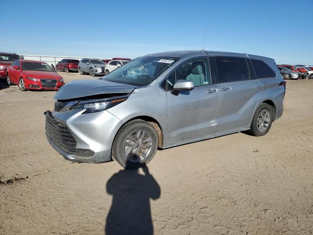 2021 TOYOTA SIENNA LE, 