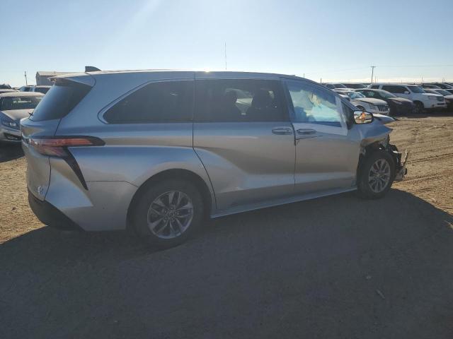 5TDKRKEC3MS064713 - 2021 TOYOTA SIENNA LE SILVER photo 3