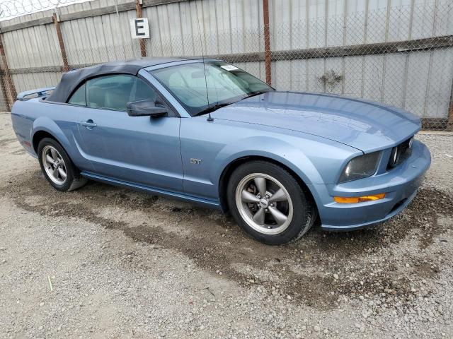 1ZVFT85H155251695 - 2005 FORD MUSTANG GT BLUE photo 4